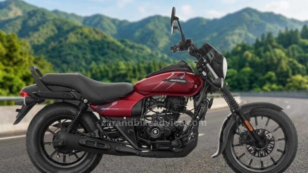 Bajaj Avenger 220 Street Launched