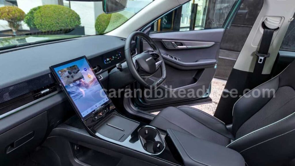JSW Chery Jaecoo J5 SUV Interior Design